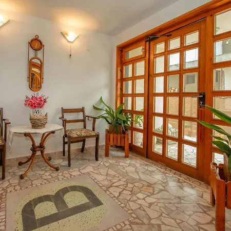 Valchevi Πανσιόν 3*