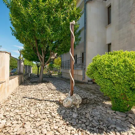 Valchevi Τσερνομόρετς