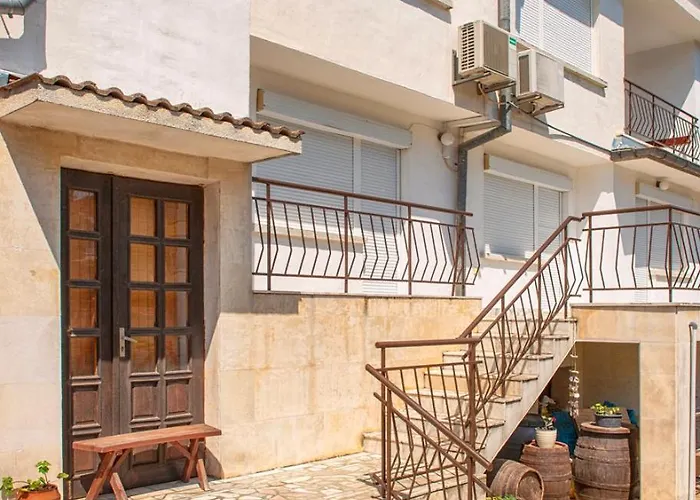 招待所 Valchevi 切尔诺莫雷茨