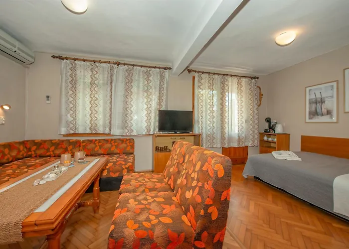 招待所 Valchevi 3*