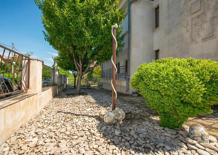 Valchevi 切尔诺莫雷茨