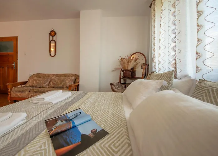 招待所 Valchevi 切尔诺莫雷茨